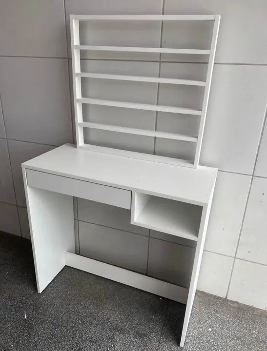 Mesa Manicure com Expositor 