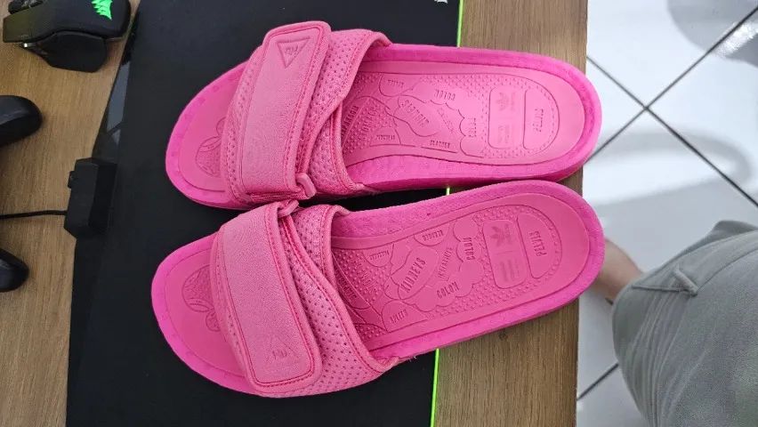 chinelo adidas humanrace pink - Foto 4