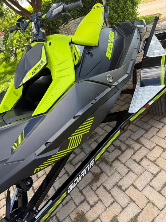 Jet Ski Sea-Doo Spark trixx 2023 c carreta 2023 só 17HR