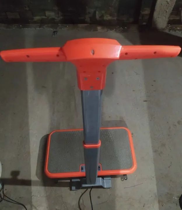 Plataforma Vibratória - Para Praticar Exercícios em Casa - Foto 4