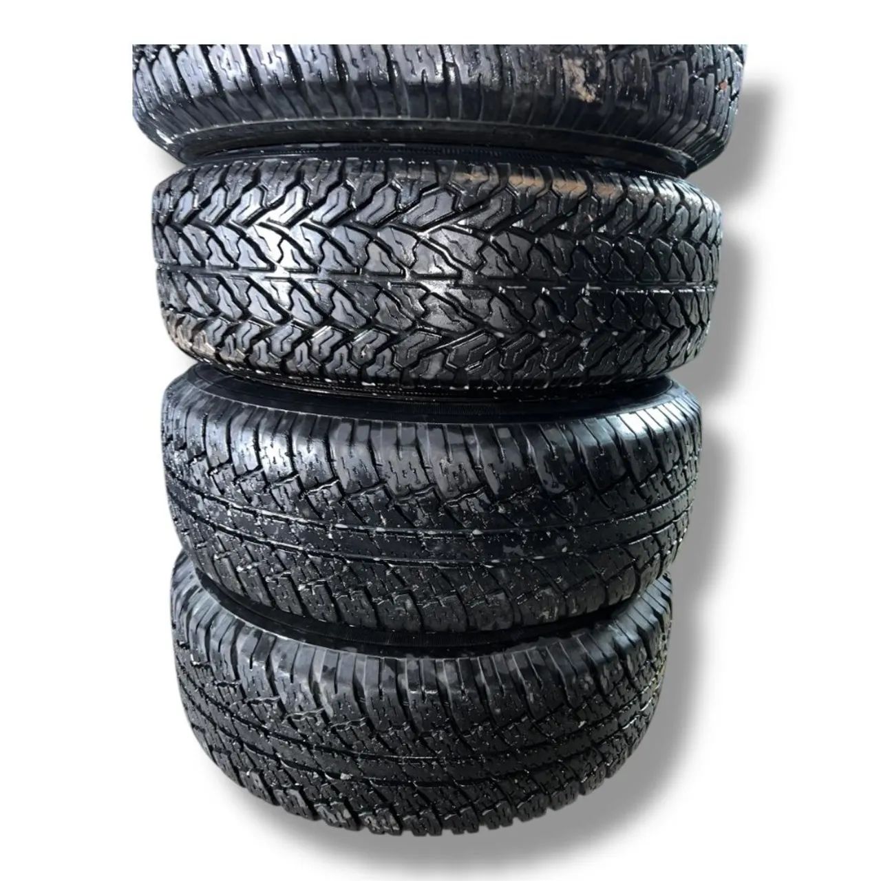 Jogo roda aro 16 com pneu 235 70 Mitsubishi pajero tr4  - Foto 9