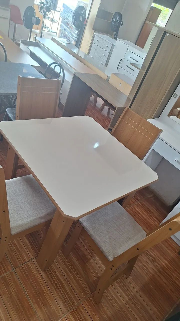Mesa de jantar 4 cadeiras - Foto 2
