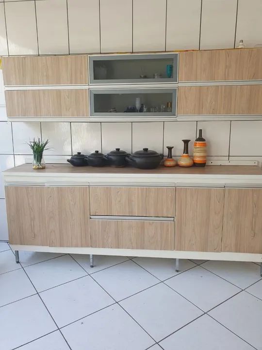 Armário de cozinha em madeira - usado
