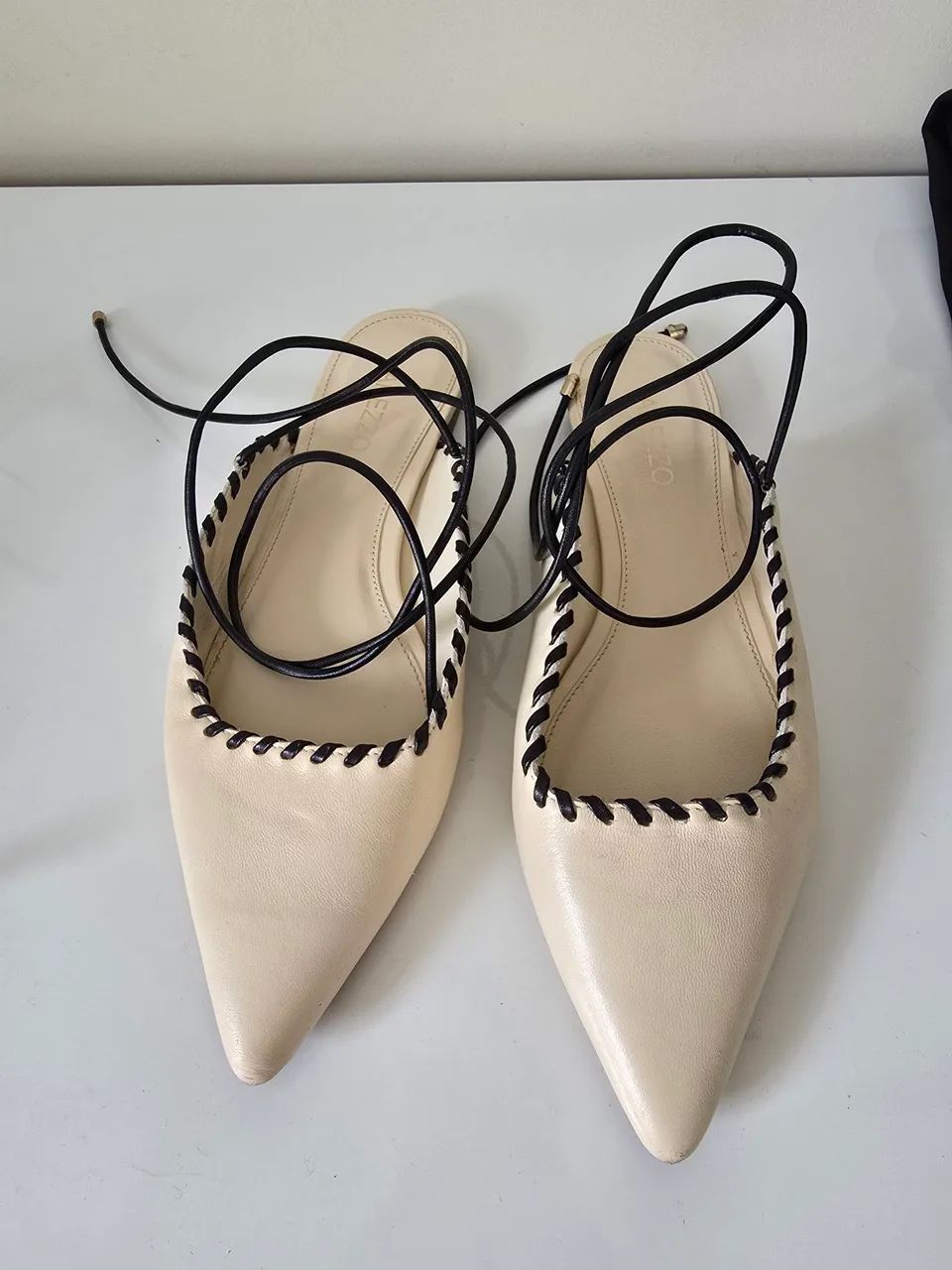 Sapatilha slingback AREZZO couro!