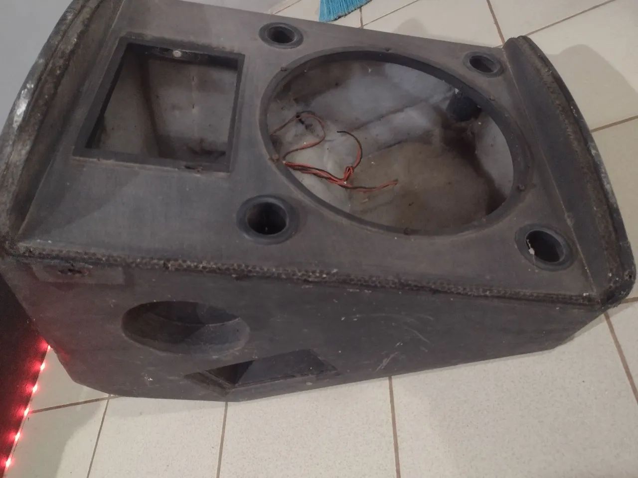 Caixa de som.  Retorno. - Foto 2