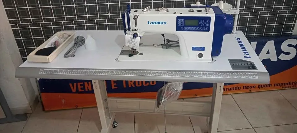 Maquina de costura Reta eletrônica