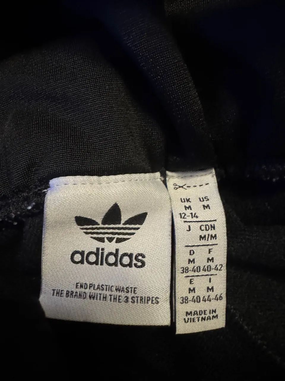 Macacão Adidas Original Preto com Detalhes Brancos - Foto 4