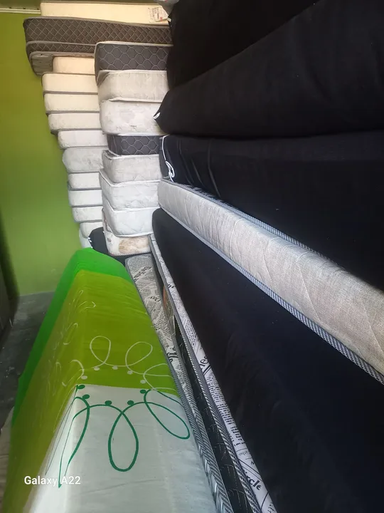 Vendo colchões de solteiro barato ...