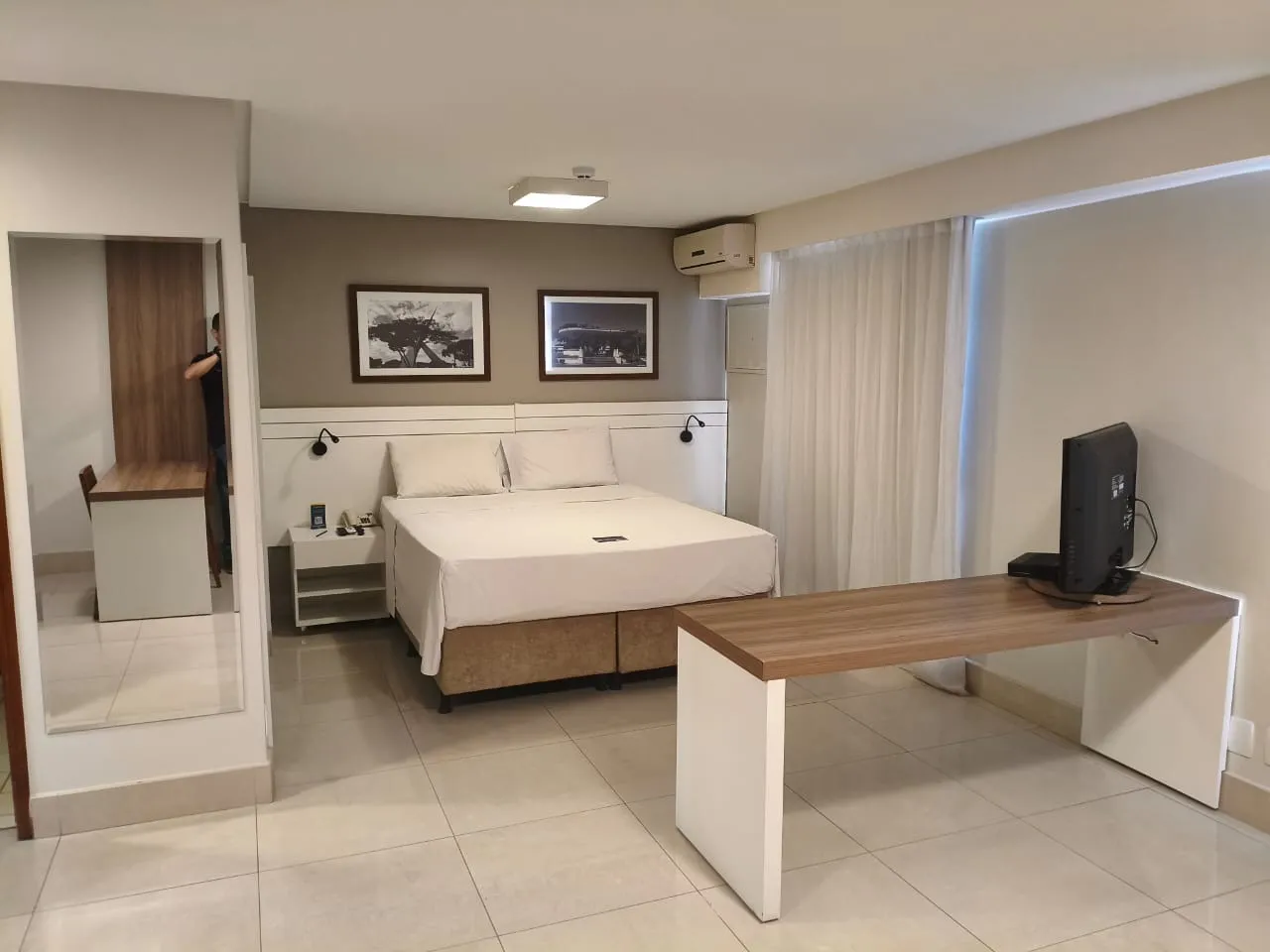Aluguel Flat mobiliado Golden Tulip Setor Oeste