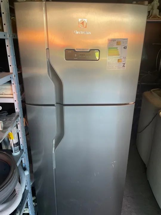 Geladeira Electrolux frost free 