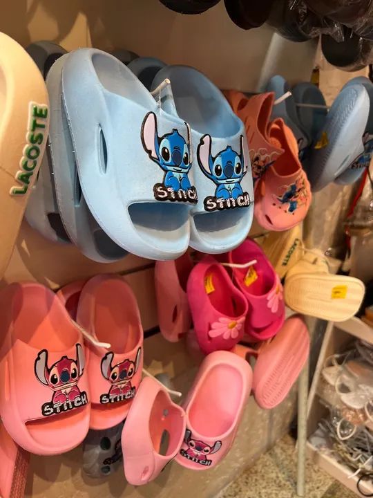 Sandália Infantil Crocs Meninos Meninas - Foto 2