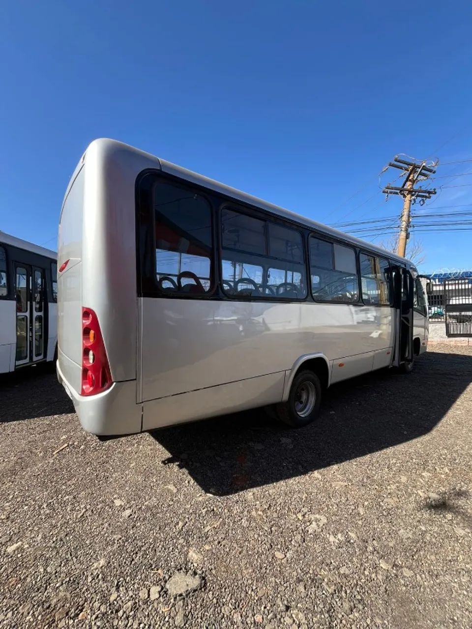 Micro-Ônibus Volkswagen Marcopolo Senior ON 2011/12 - Foto 5