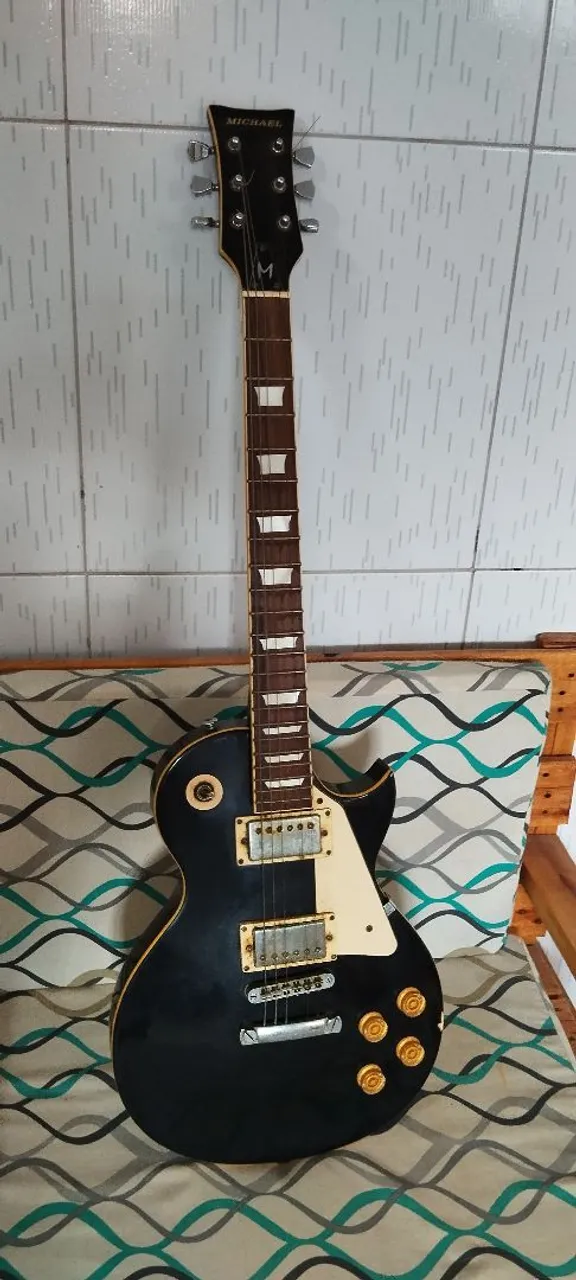 Guitarra Elétrica Michael Les Paul Black