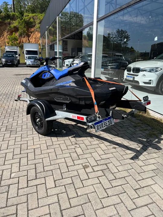 Jet Ski Seadoo Spark Trixx 2023 - Foto 3