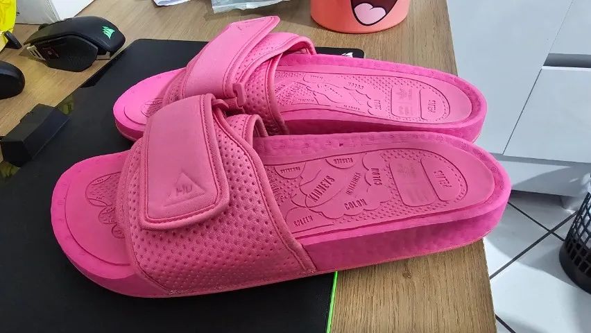 chinelo adidas humanrace pink