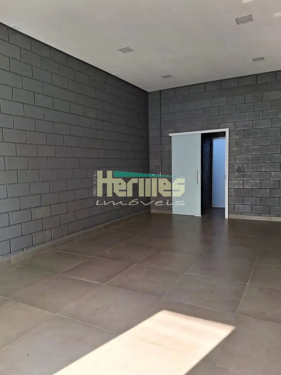 Sala térrea para locação no bairro São José - Paulínia, SP