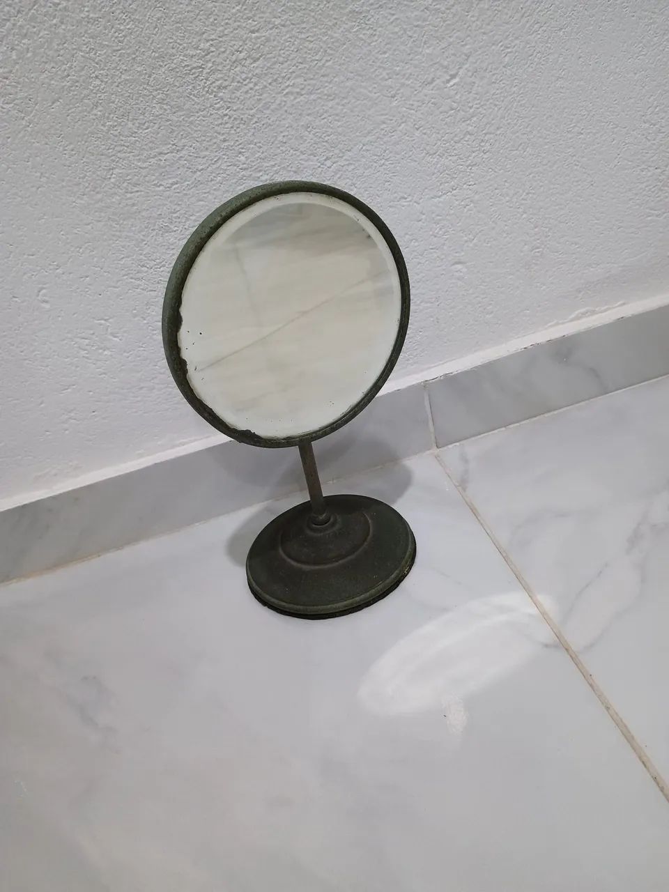 Espelho de mesa vintage - Decorativo e charmoso - Foto 4