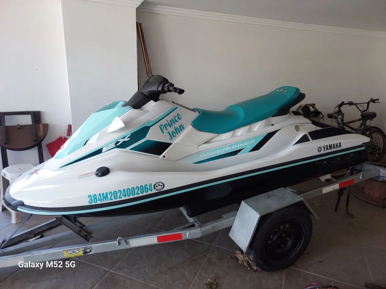 Jet Ski Yamaha Ex- 2024 com re escada 