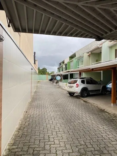 Excelente Sobrado a Venda no Xaxim