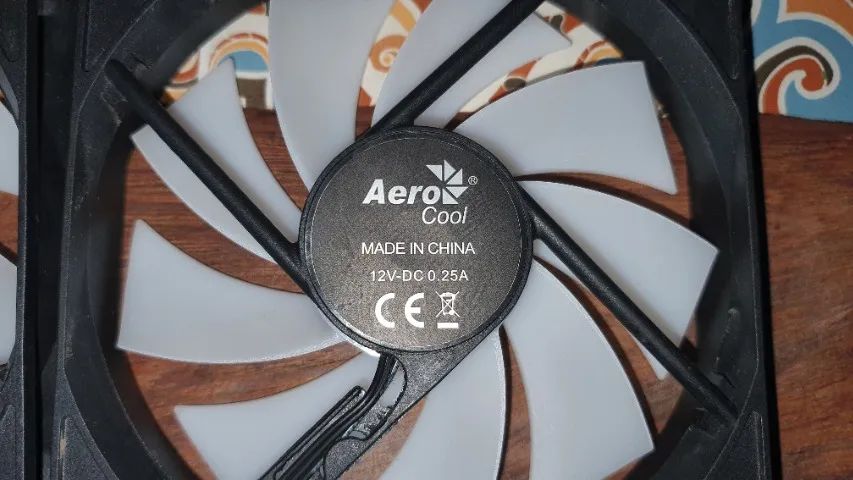 Kit 3 Fan Cooler 120mm Aerocool RGB - Foto 3