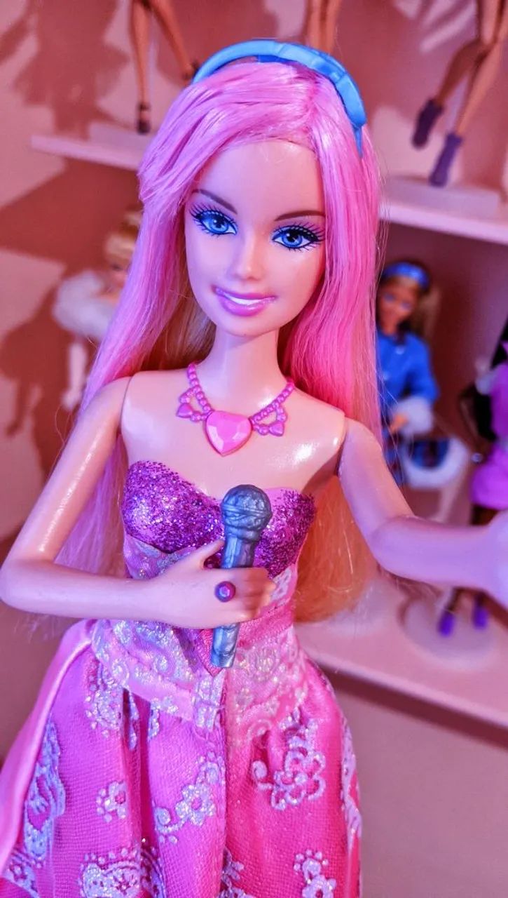 Boneca Barbie Tori A Princesa e a Pop Star - Foto 2