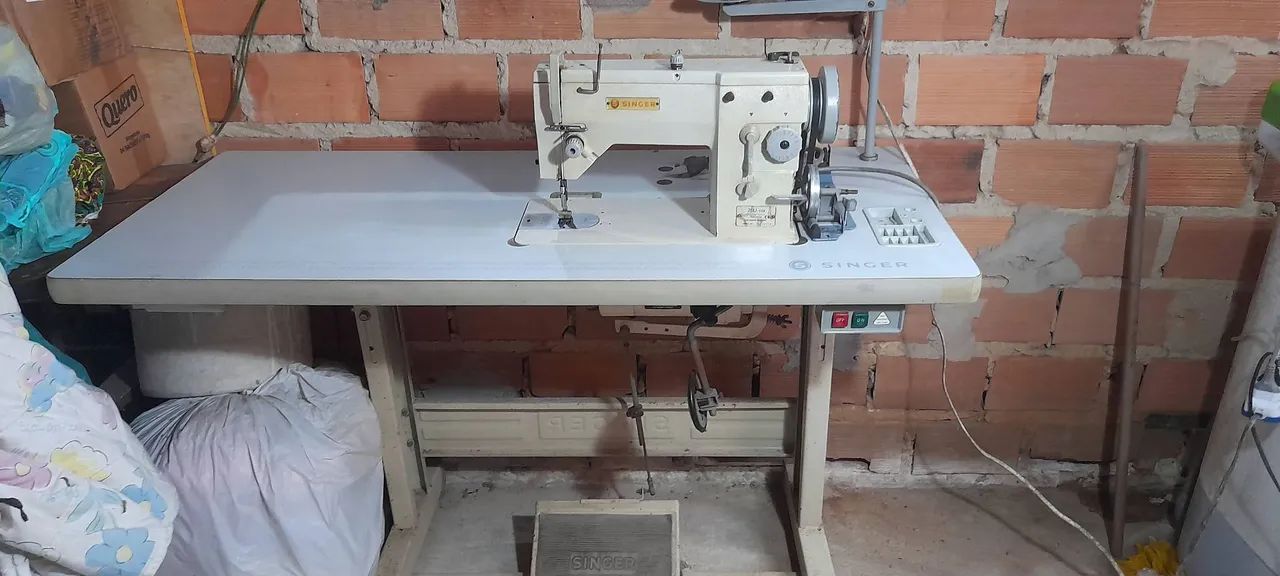 Vende-se máquina de costura. $1500 aceitamos proposta! - Foto 5