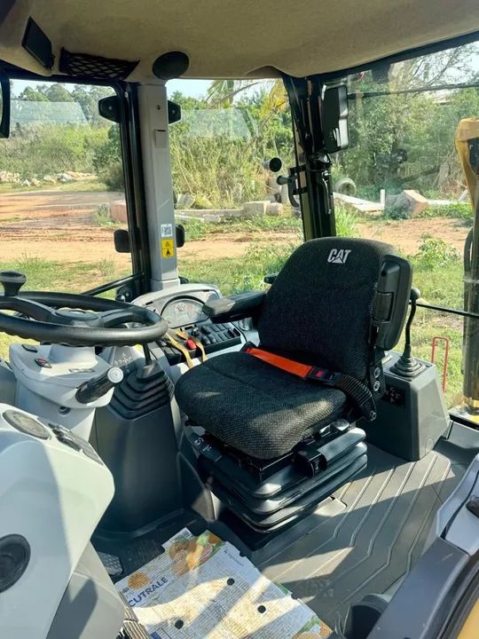 416F RETROESCAVADEIRA CATERPILLAR - Foto 4