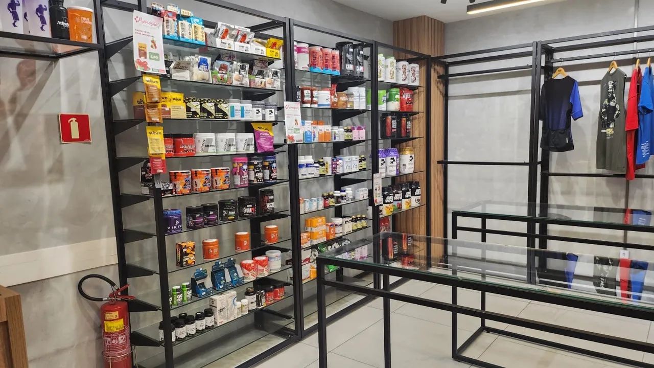 Expositores e Prateleiras de Vidro - Foto 2