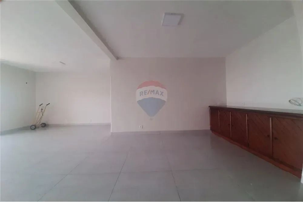APARTAMENTO REFORMADO À VENDA NO CENTRO
