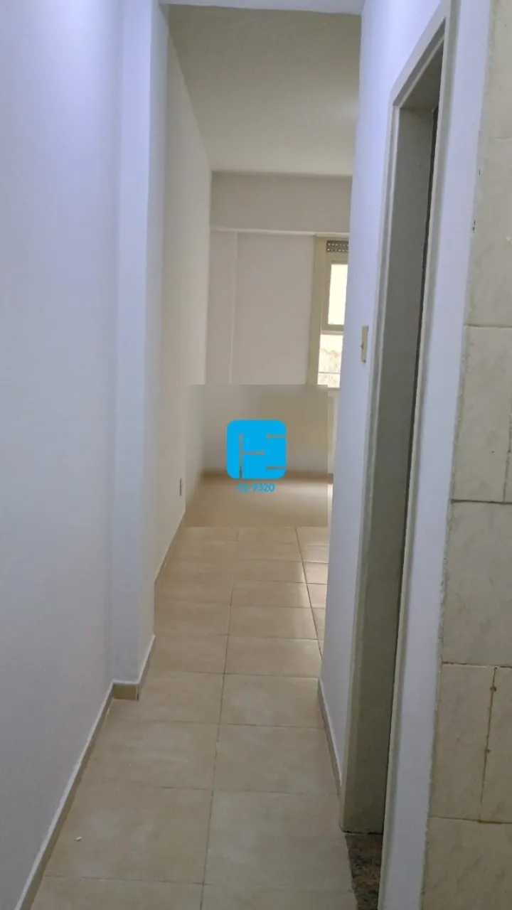 Studio Reformado 30 m, em Copacabana para Alugar
