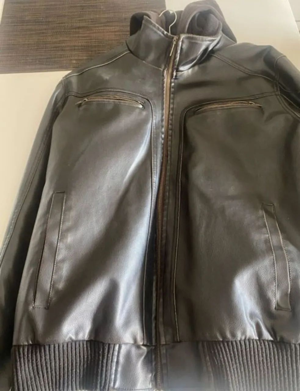 Jaqueta de couro Guess