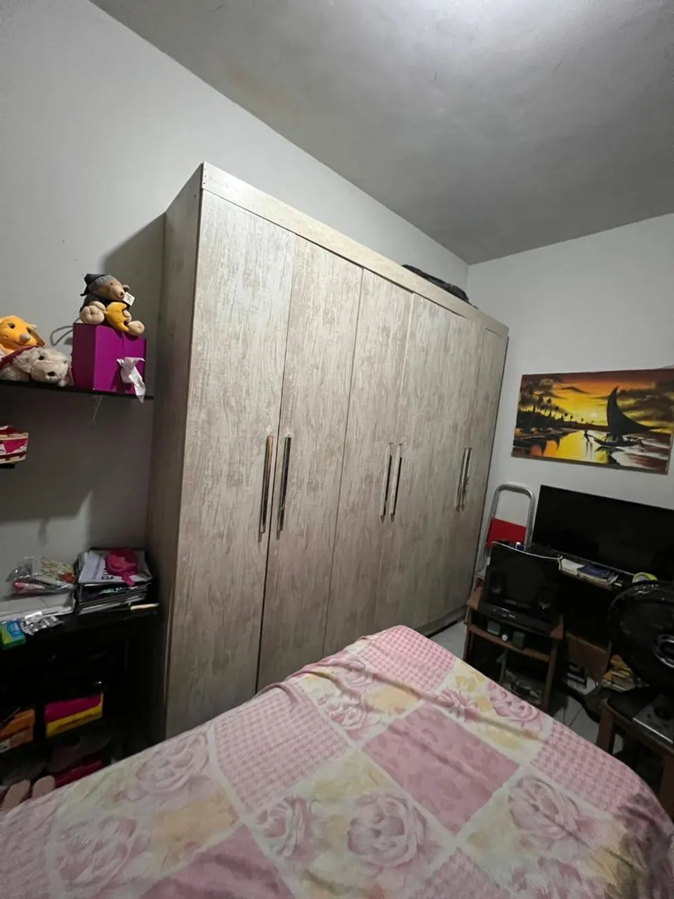 Guarda-Roupa Amadeirado Espaçoso