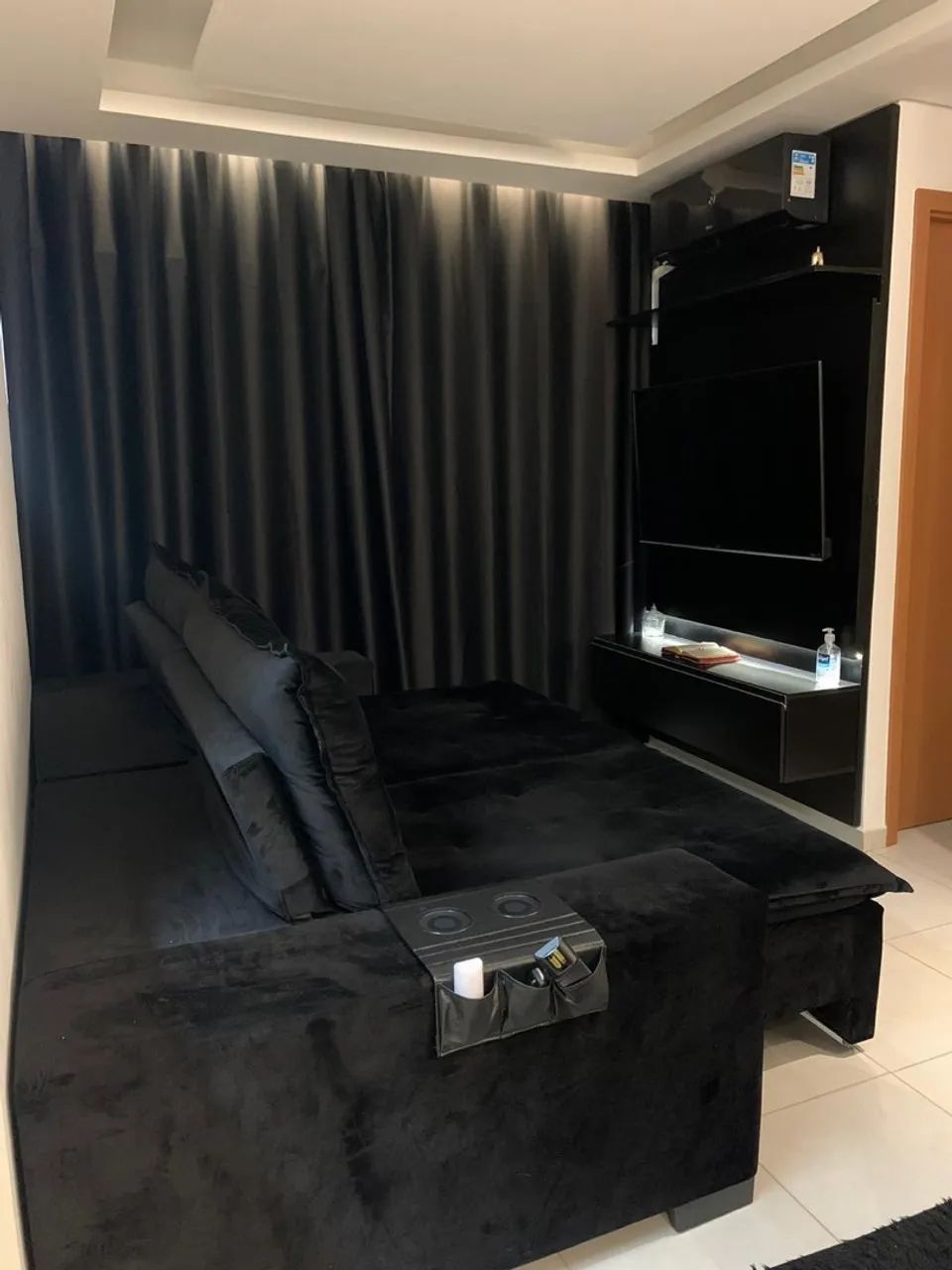 SOFÁ RETRÁTIL PRETO