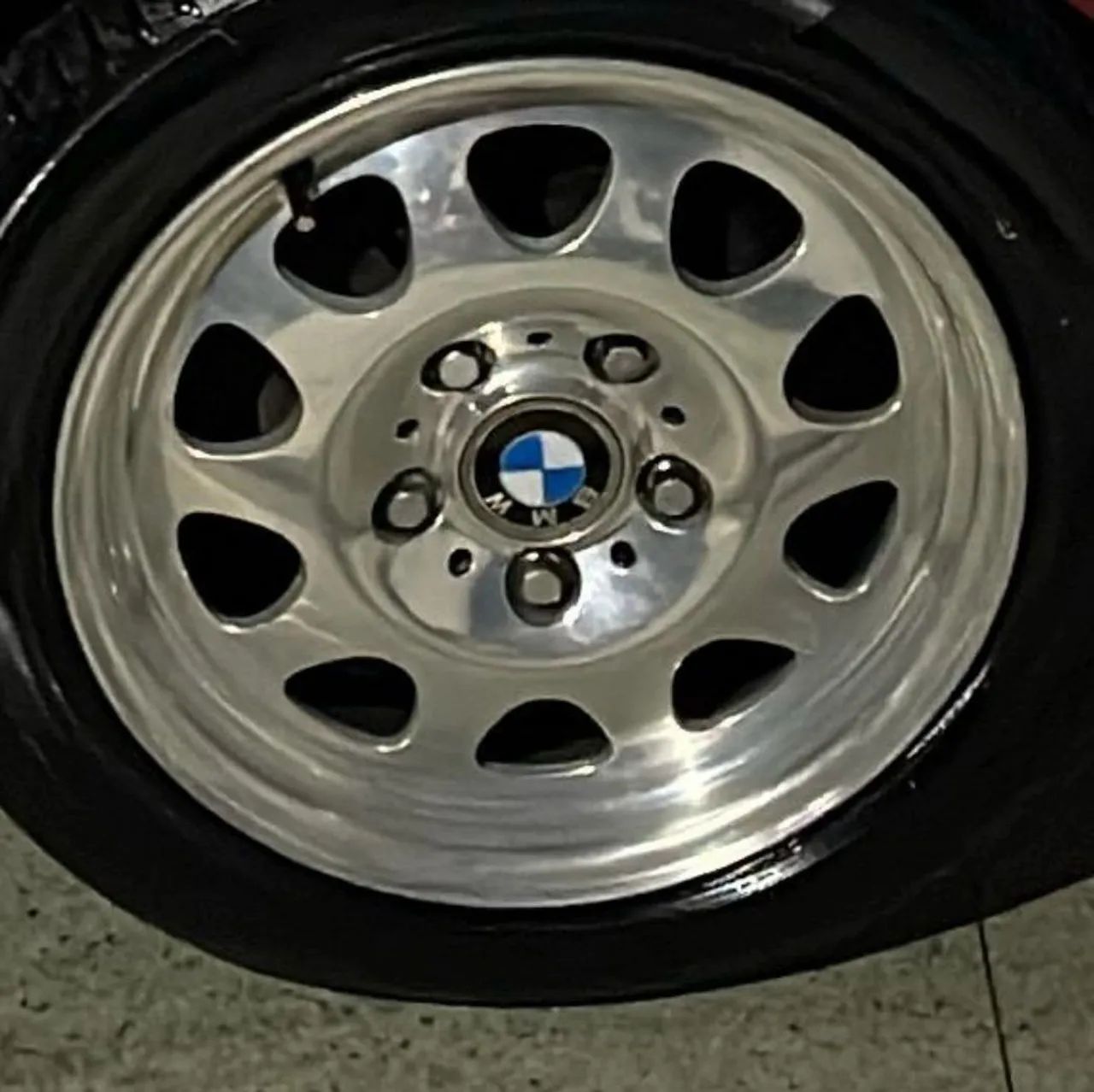 Rodas de liga leve BMW aro 15 
