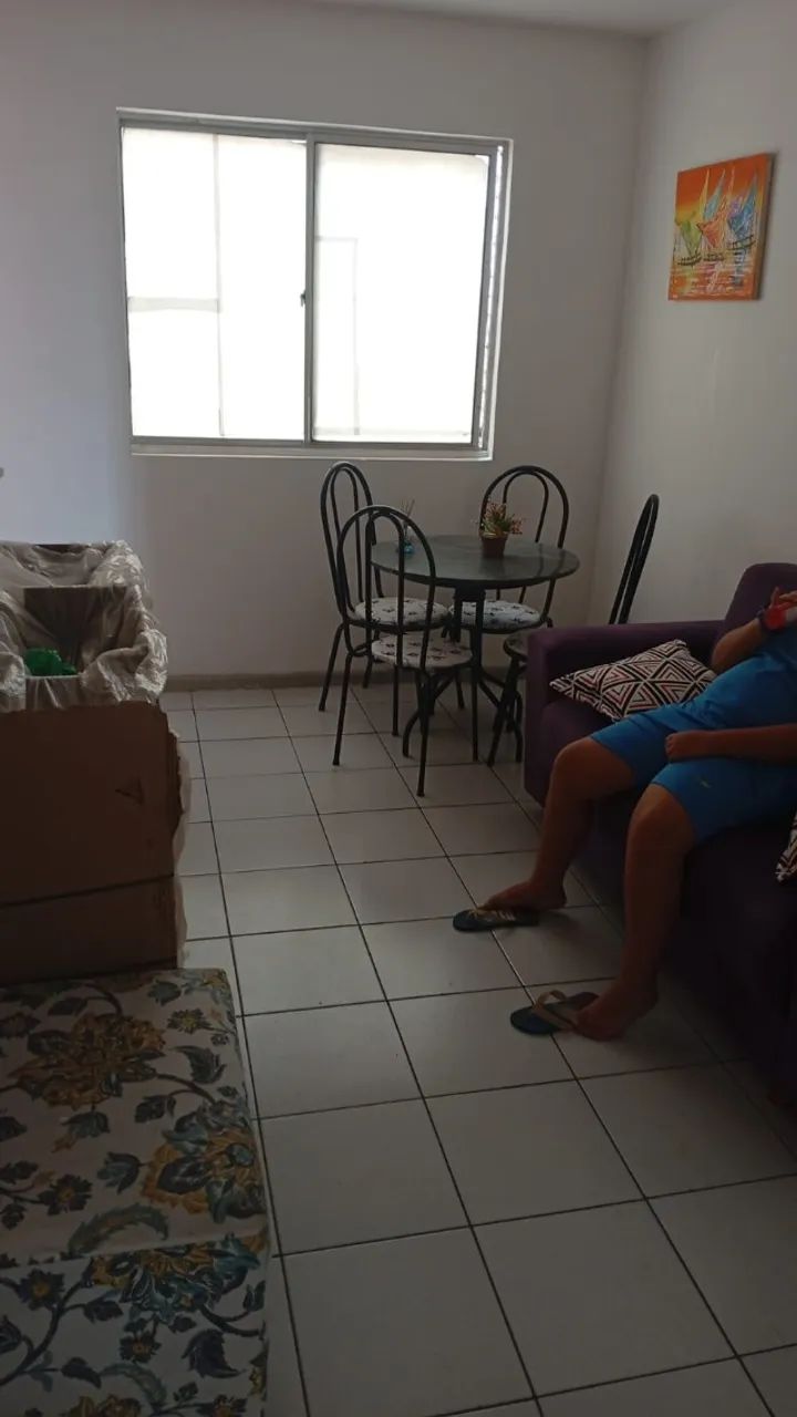 ALUGA-SE APARTAMENTO SOLAR DA BARRA 2 ANDAR
