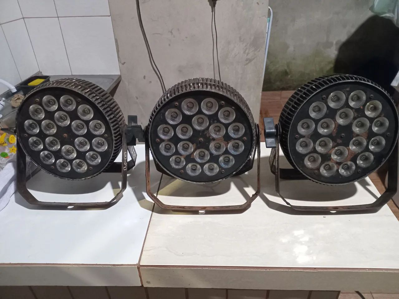 Vende se três par led funcionando 