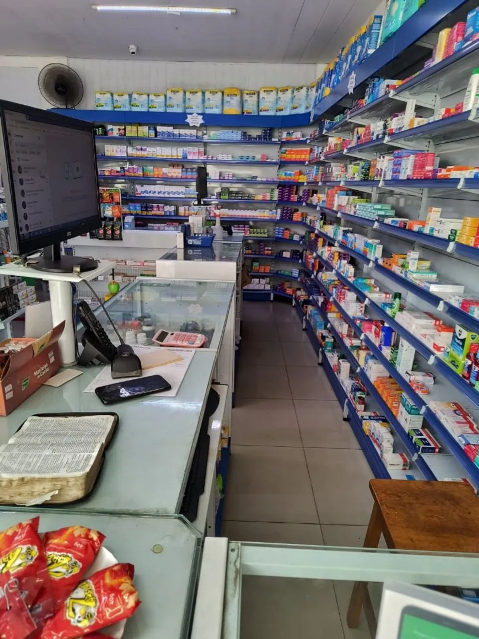 Vende farmácia completa - Foto 2
