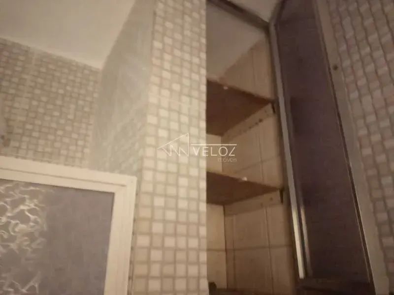 Kitnet/Conjugado - / Residencial / Centro