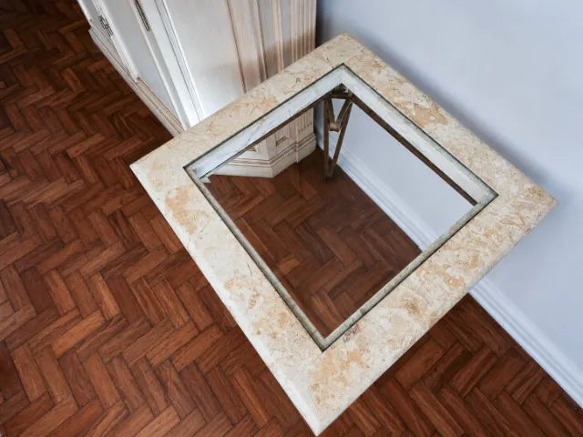 Mesa Lateral em Mármore, Metal e Vidro - Design Clássico - Foto 5