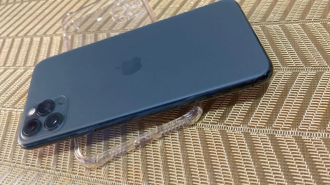 iPhone 11 Pro Max - Foto 2