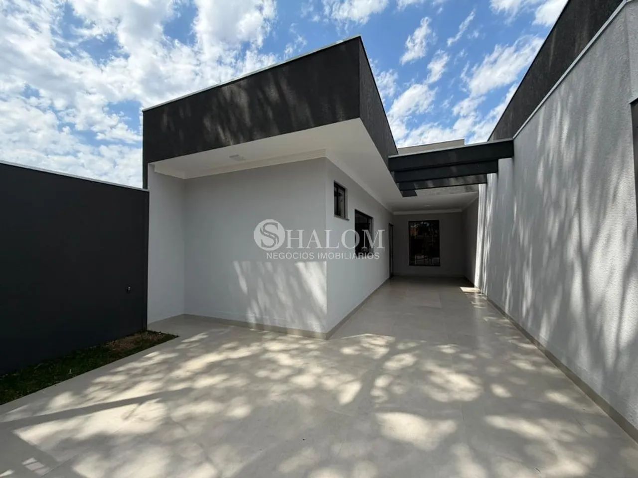 Casa à venda em Maringá, Loteamento Madrid, com 3 quartos, com 88 m²