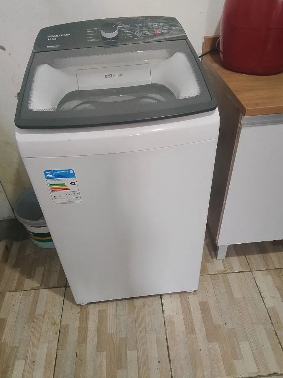 A Brastemp washing machine, 14 kg, used for 12 months
