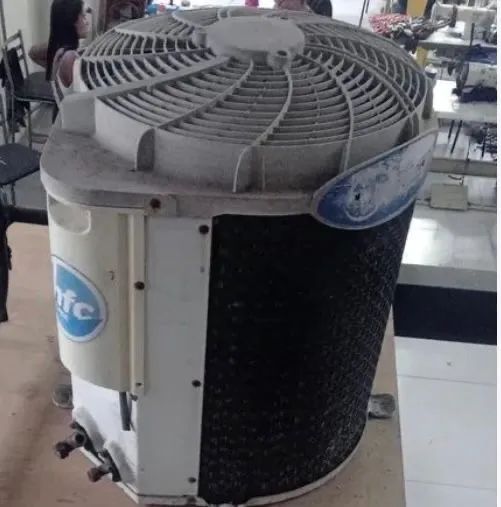 Ar condicionado split springer 18 mil Btus  - Foto 2