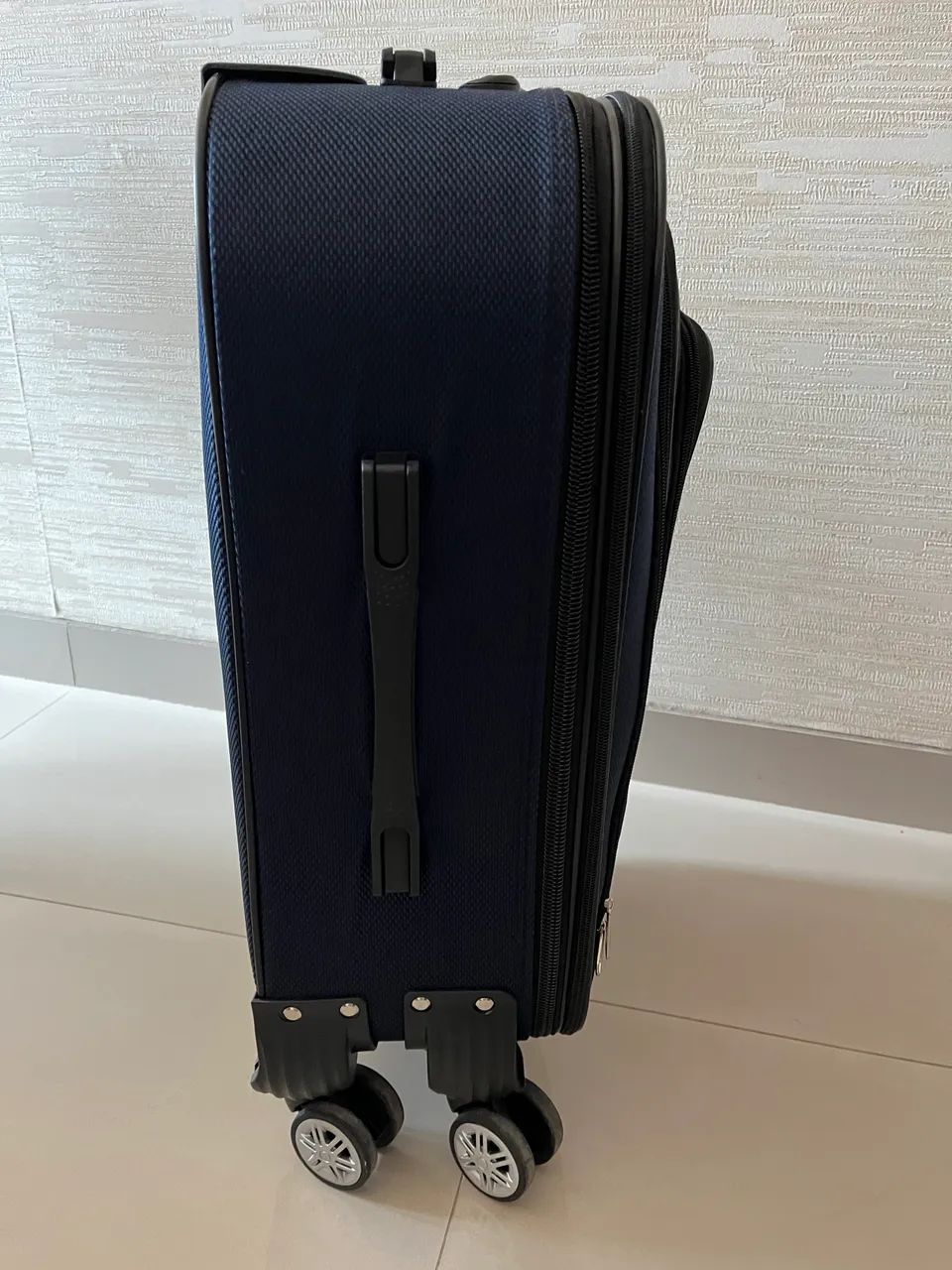MALA DE VIAGEM COR AZUL (IDEAL COMPARTIMENTO DE BORDO) - Foto 4