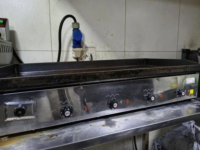 Chapa Venâncio Elétrica 100cm Deguste CE100