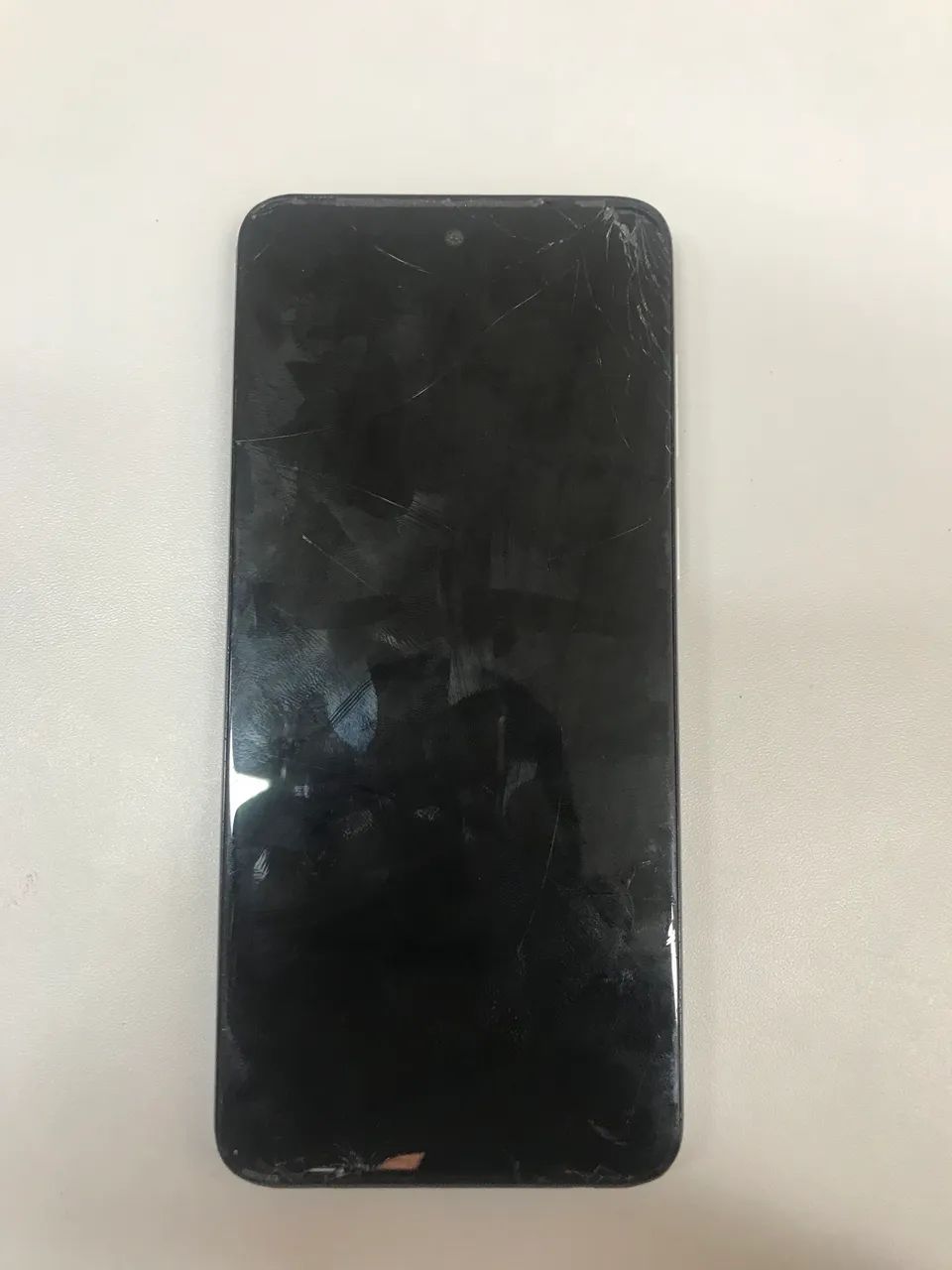Moto g23 com tela quebrada
