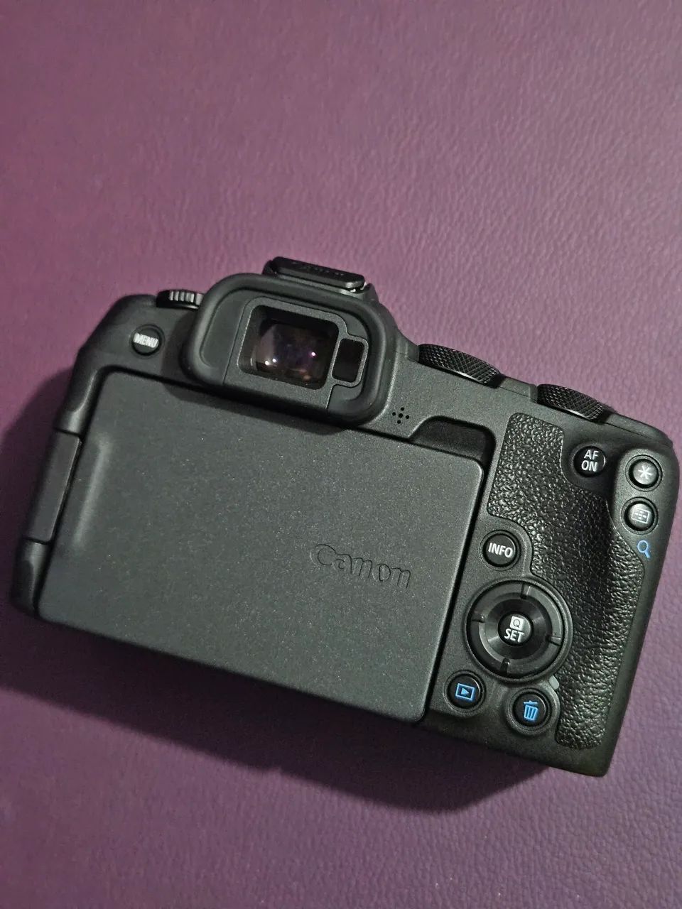 Canon r8 usada conservada - Foto 3