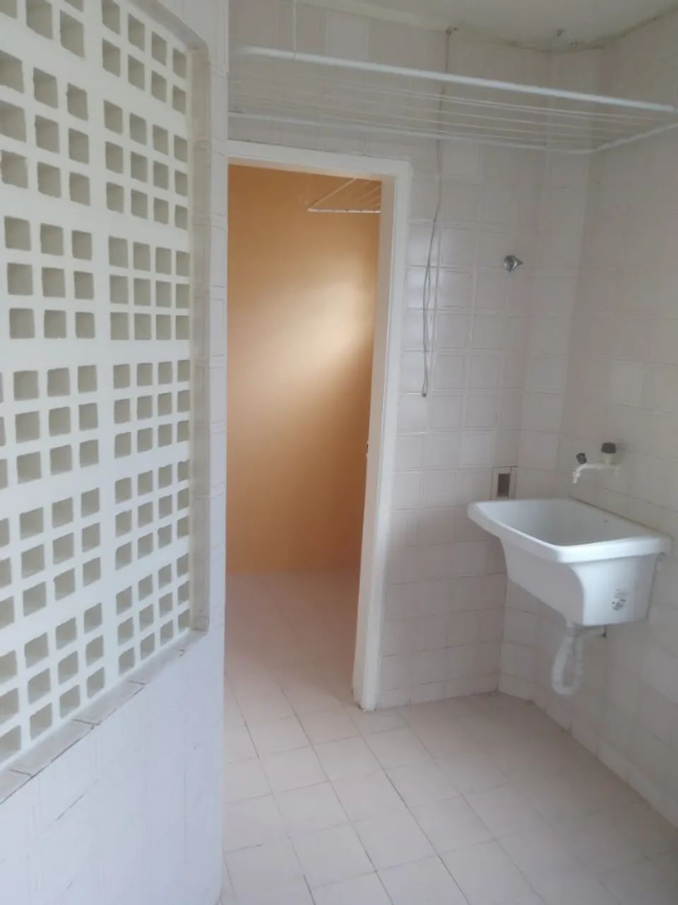 Alugo Apartamento no Bairro do Cordeiro - Foto 4