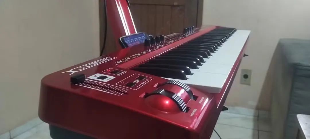 Controlador umx61 da Behringer  - Foto 4