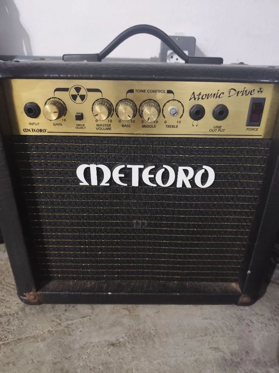 Caixa de som meteoro atomic drive